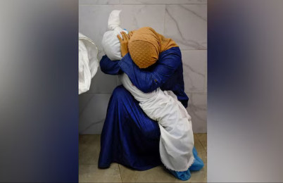 Filistinli Inas Abu Maamar Gazze