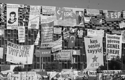 Gezi TaksimAKM afisler cr