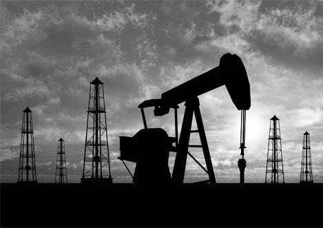 petrol-pompalari-bw-crop